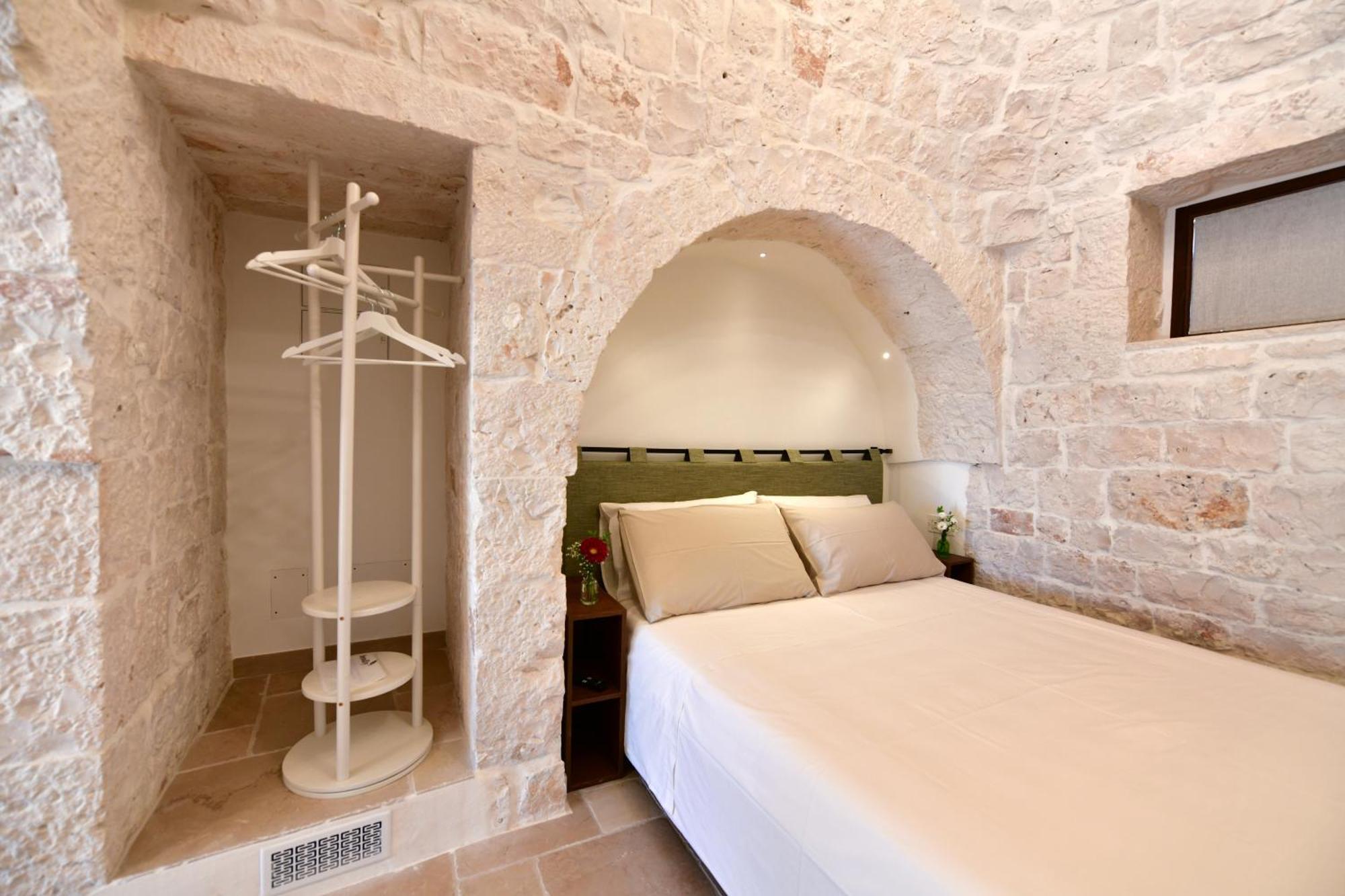 Lamarossa Trulli & Suites Antonelli Екстериор снимка