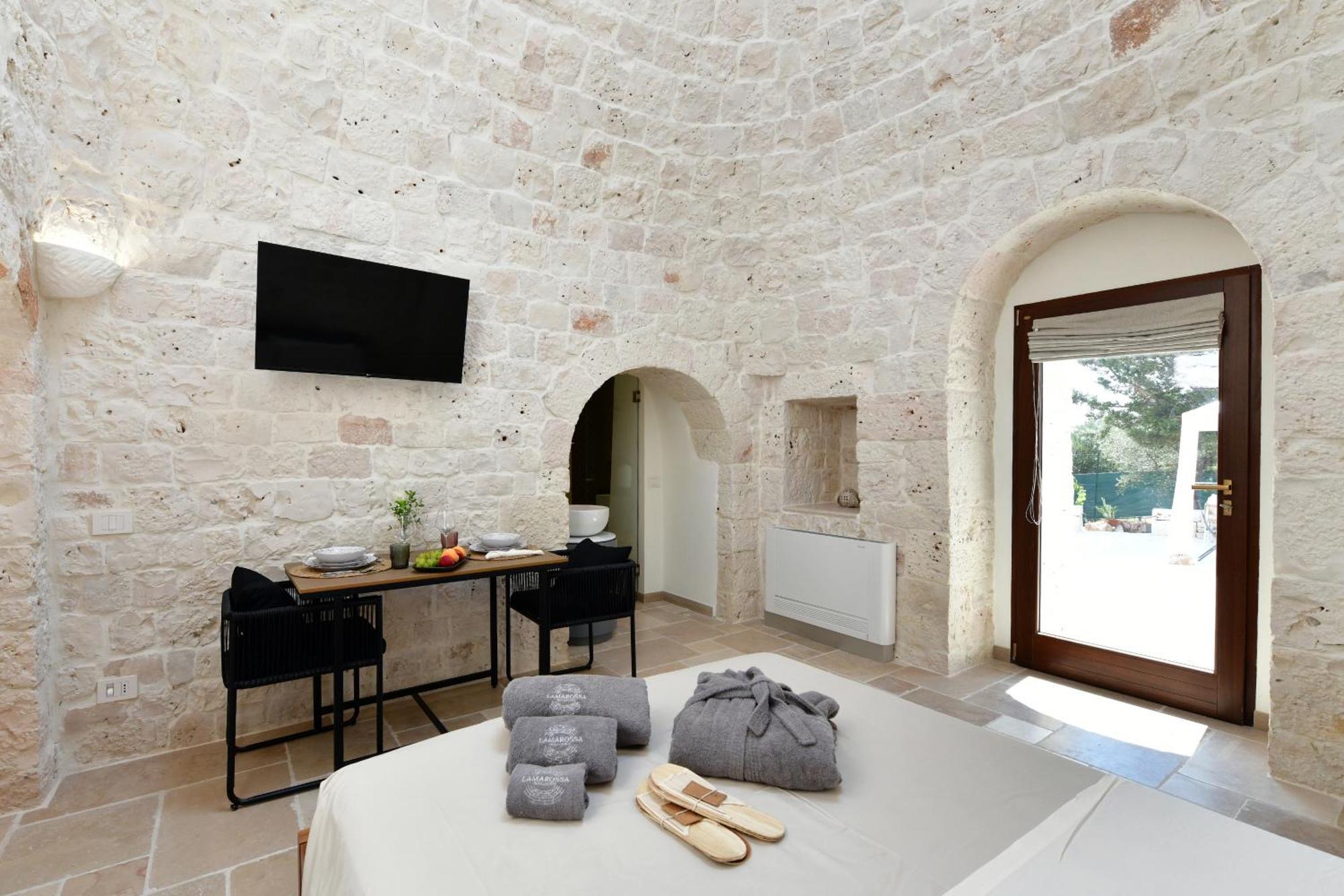 Lamarossa Trulli & Suites Antonelli Екстериор снимка