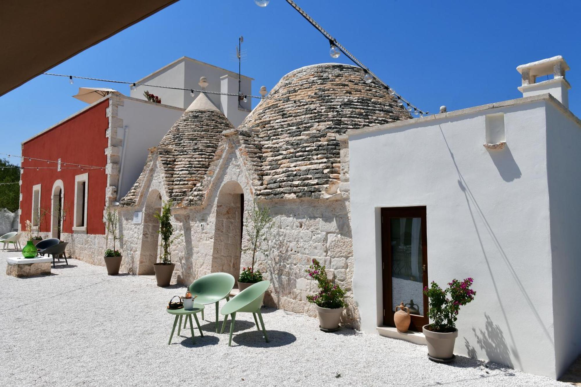 Lamarossa Trulli & Suites Antonelli Екстериор снимка