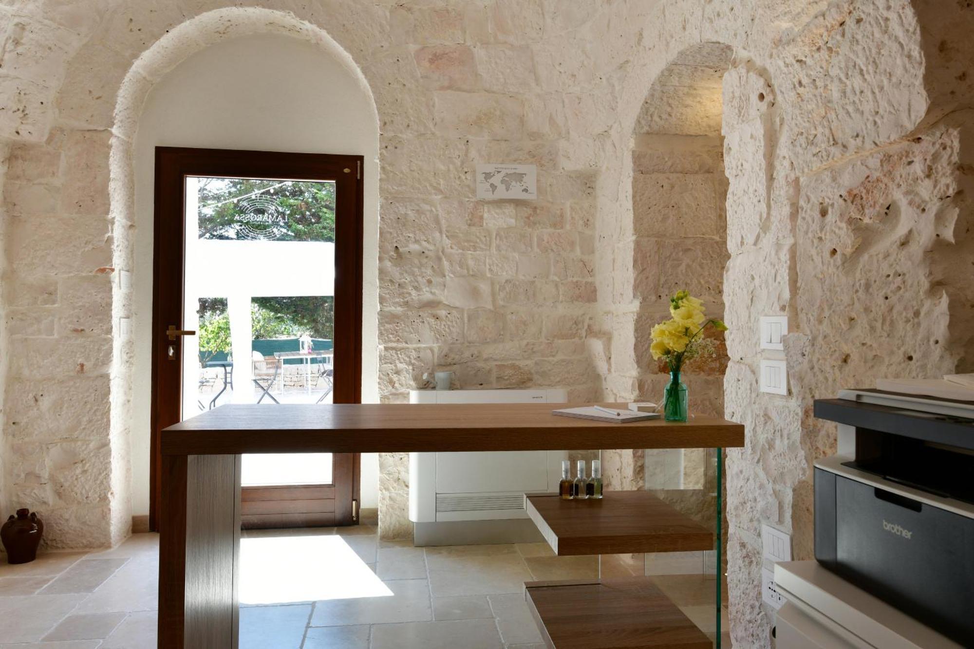 Lamarossa Trulli & Suites Antonelli Екстериор снимка
