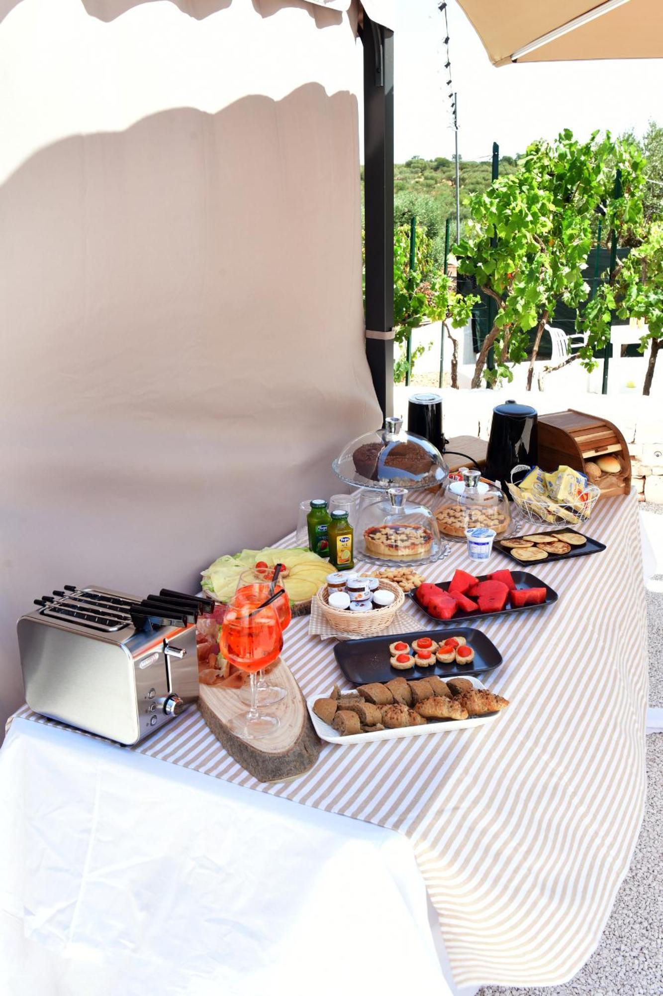 Lamarossa Trulli & Suites Antonelli Екстериор снимка